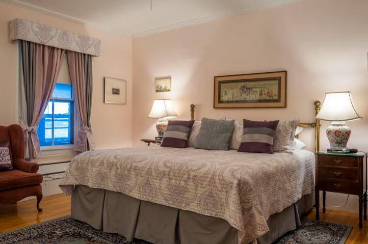 Governor'S Mansion Inn Miramichi Exteriör bild